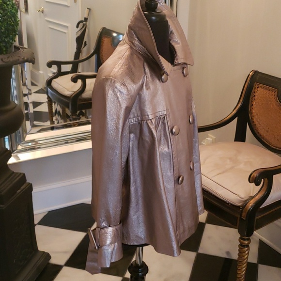 Jacket - Picture 1 of 3